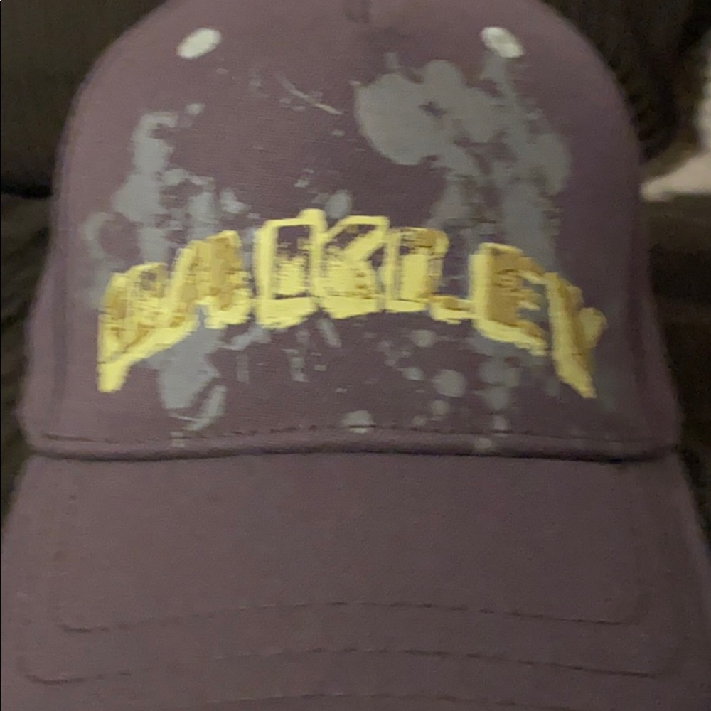 Oakley fitted hat.